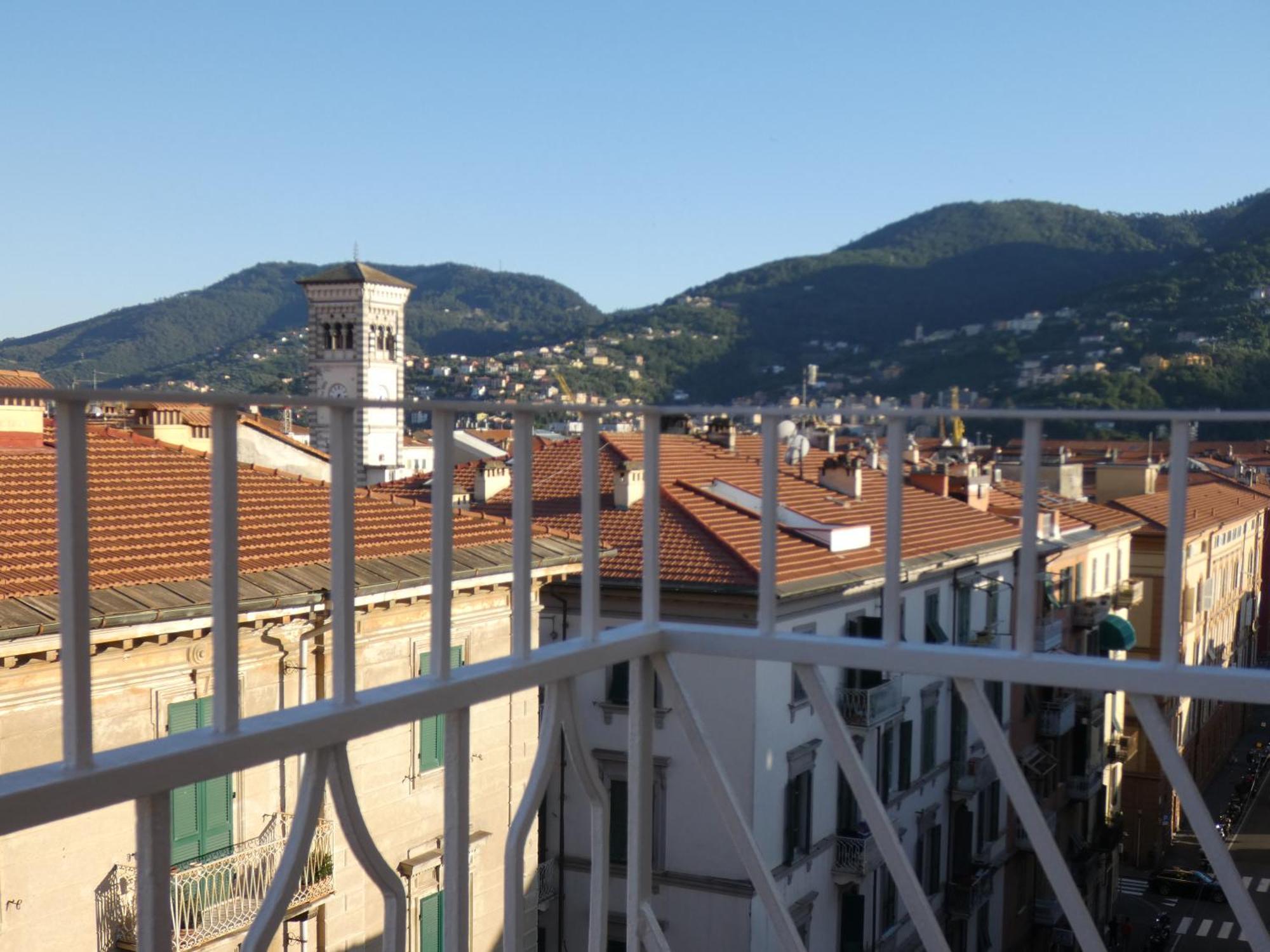 A' La Gare 6 La Spezia Exterior foto
